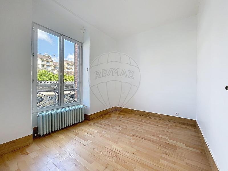Appartement - 77 m² - 5 pièces