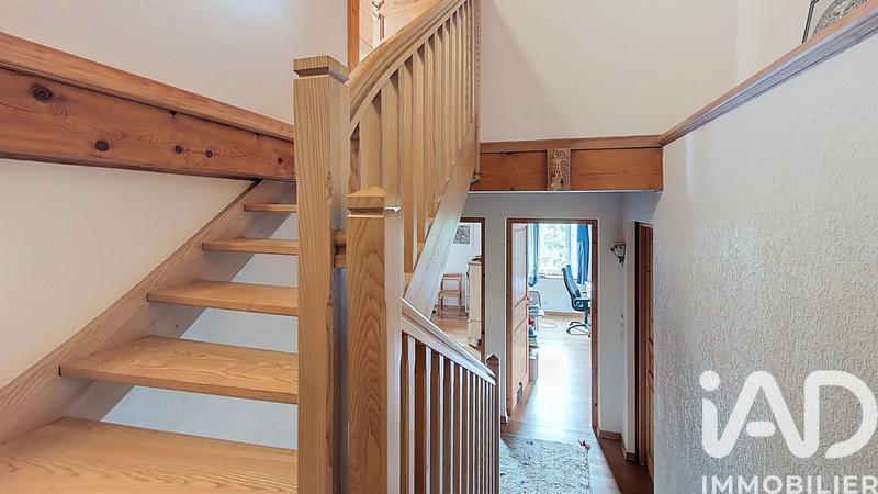 Maison - 258 m² - 5 pièces