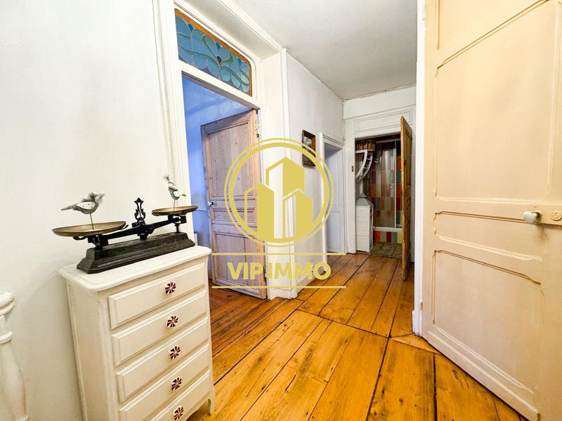 Maison - 180 m² - 6 pièces