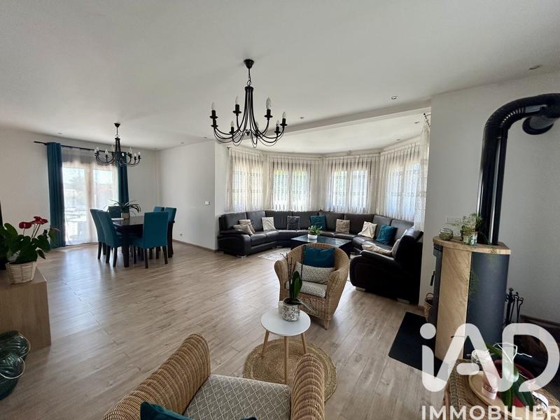 Maison - 189 m² - 6 pièces