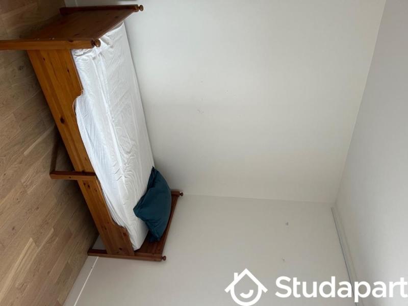 Chambre - 13 m² - 1 pièce