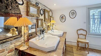 Maison - 348 m² - 11 pièces