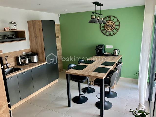 Maison - 160 m² - 4 pièces