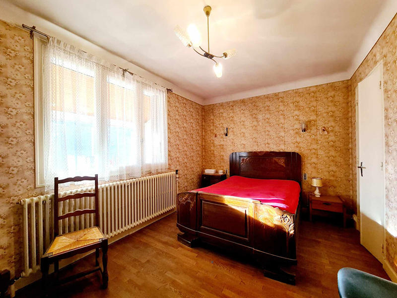 Maison - 219 m² - 7 pièces