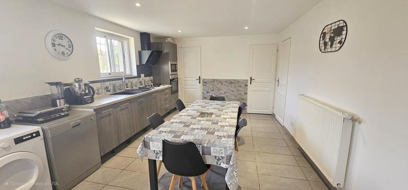 Maison - 121 m² - 6 pièces