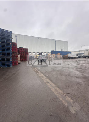Terrain industriel - 6 900 m²