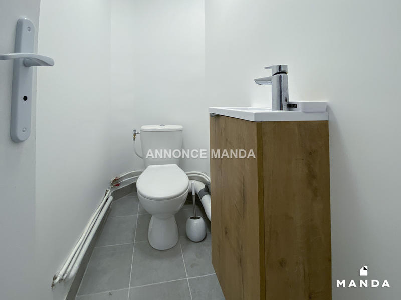 Chambre - 10 m² - 5 pièces