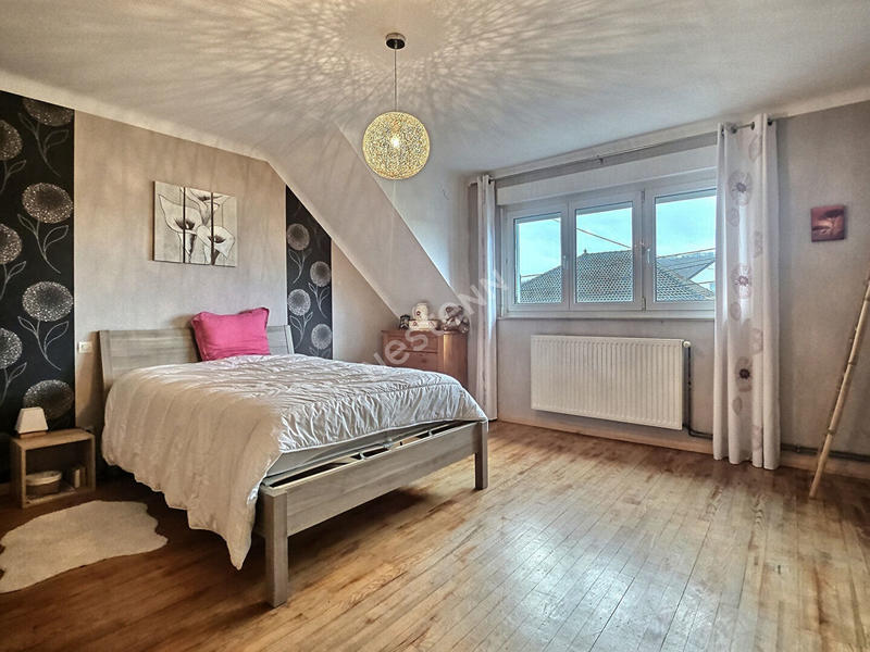 Maison - 137 m² - 7 pièces