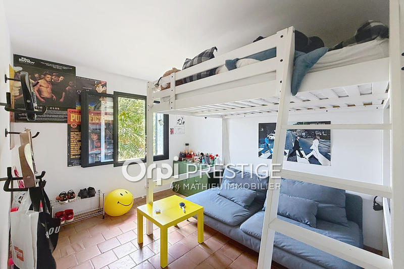 Maison - 170 m² - 6 pièces