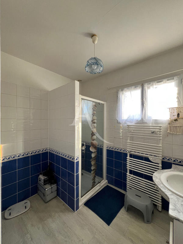 Maison - 93 m² - 4 pièces