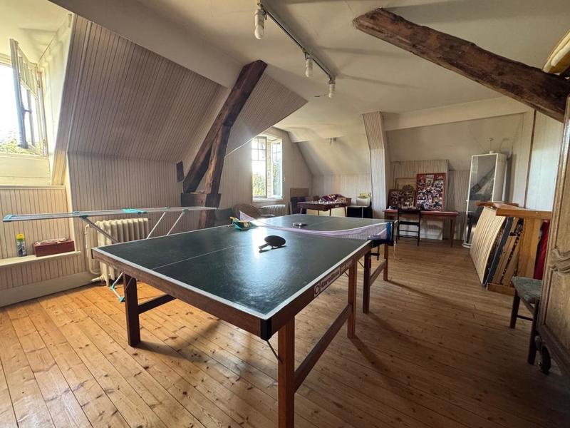 Maison - 350 m² - 7 pièces