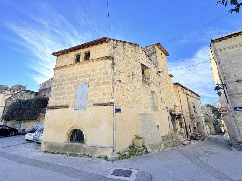 Maison - 96 m² - 4 pièces