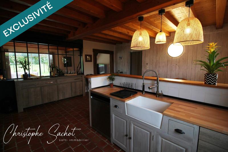 Maison - 143 m² - 7 pièces