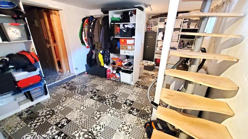 Maison - 195 m² - 6 pièces