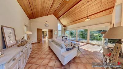 Villa - 350 m² - 12 pièces