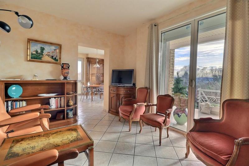 Maison - 184 m² - 8 pièces