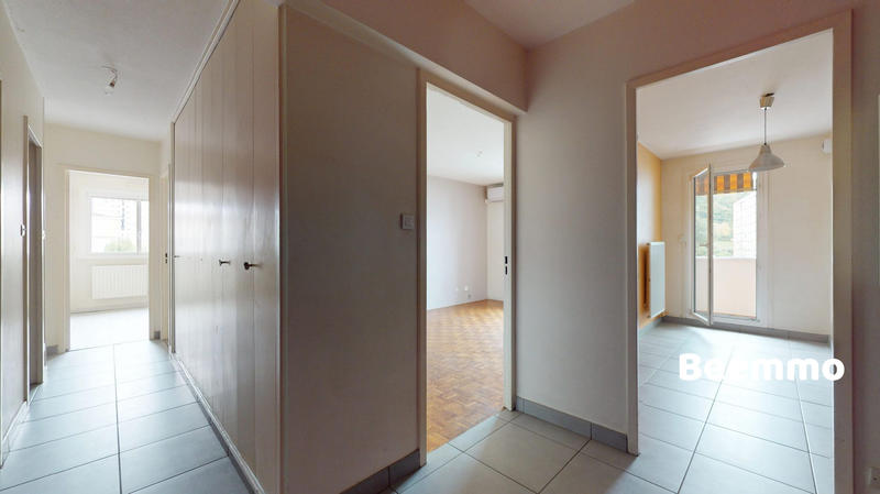 Appartement - 65 m² - 3 pièces