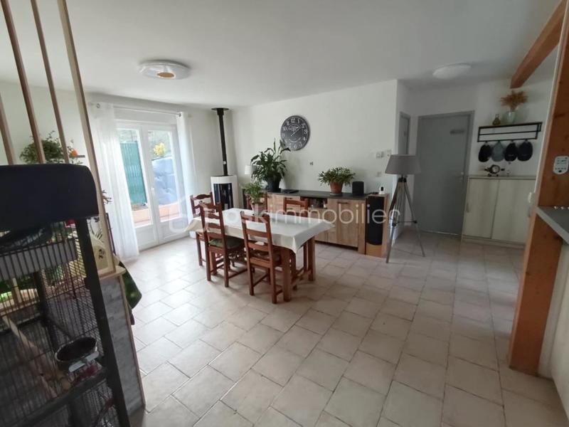 Maison traditionnelle - 75 m² - 3 pièces