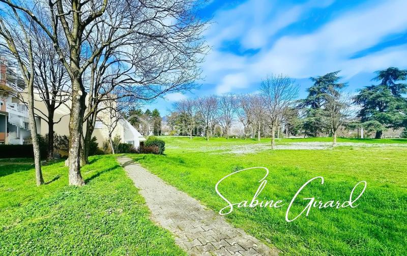 Duplex - 101 m² - 4 pièces