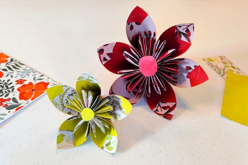 La petite fabrique de fleurs en papier