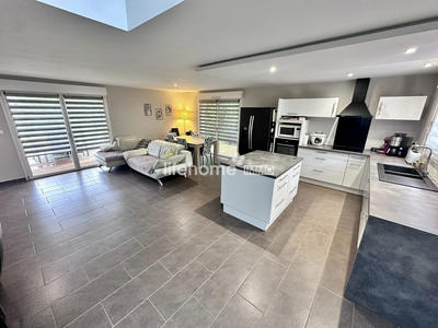 Maison - 126 m² - 5 pièces