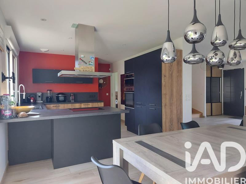 Maison - 139 m² - 7 pièces