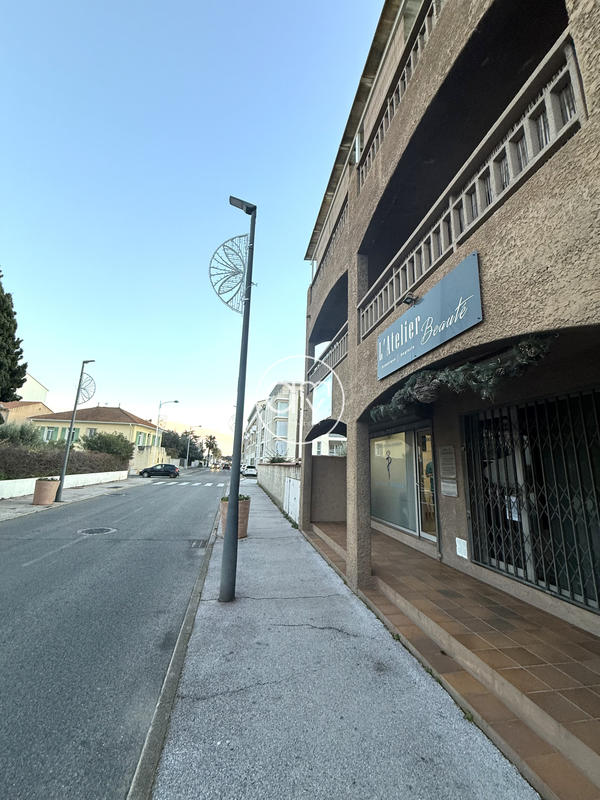 Local commercial - 27 m²