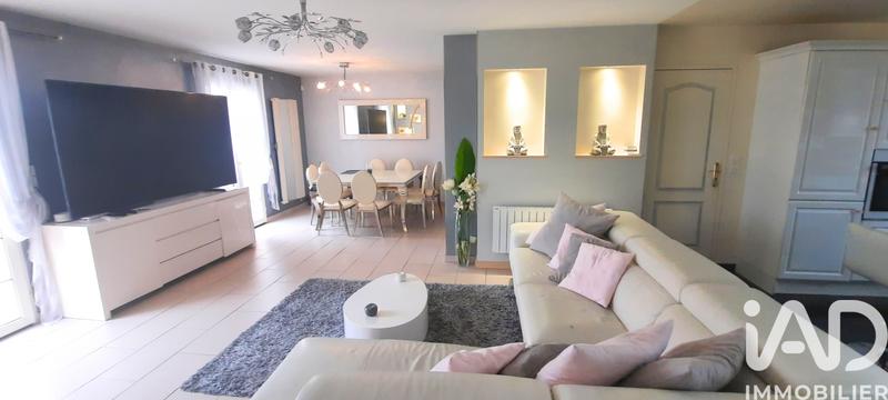 Maison - 170 m² - 8 pièces