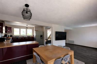 Maison - 140 m² - 5 pièces