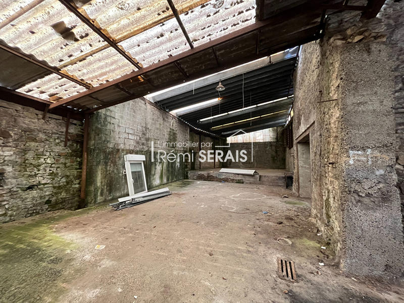 Appartement - 180 m² - 1 pièce