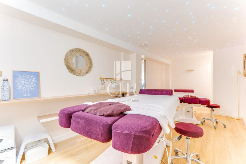 Fonds de commerce - 169 m²