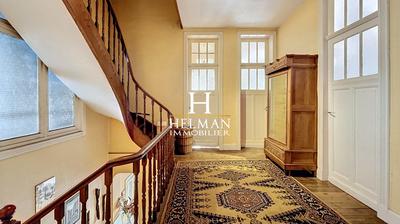 Maison - 236 m² - 9 pièces