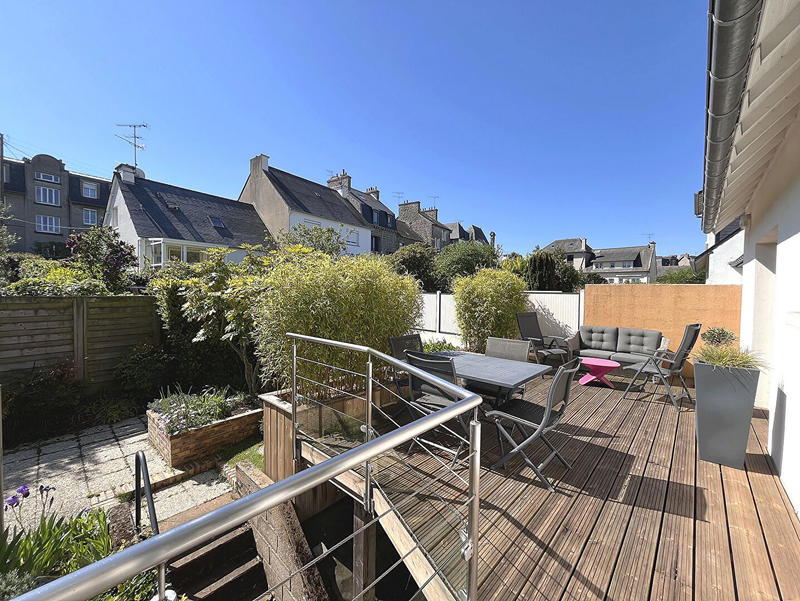 Maison - 167 m² - 7 pièces