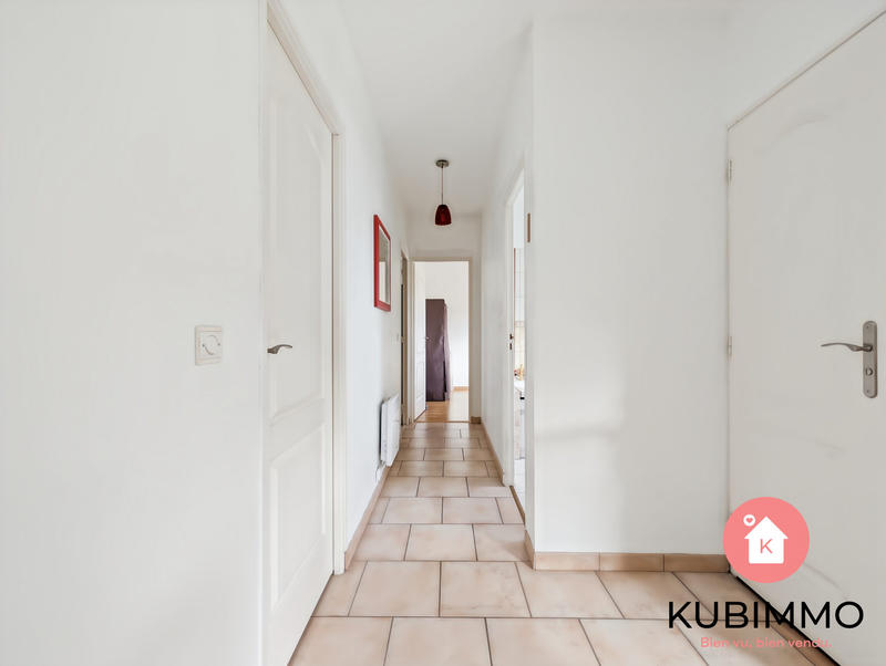 Maison traditionnelle - 121 m² - 6 pièces