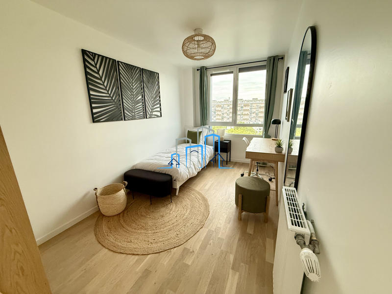 Appartement - 100 m² - 5 pièces