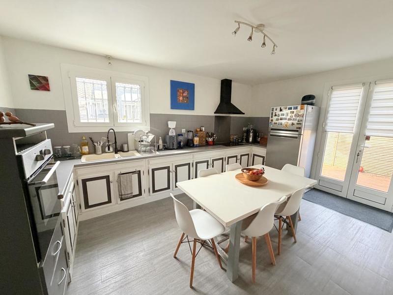 Maison - 137 m² - 6 pièces