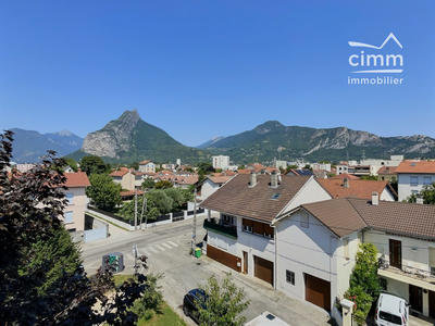 Appartement - 72 m² - 3 pièces