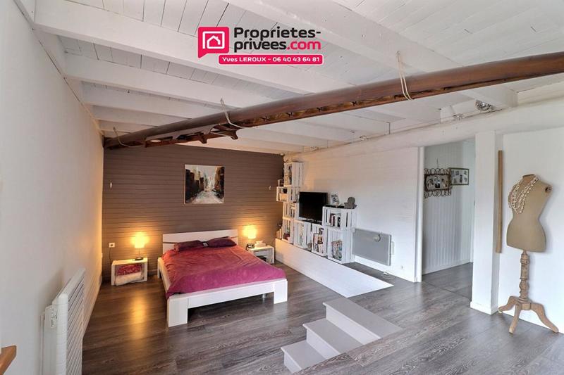 Maison - 182 m² - 7 pièces