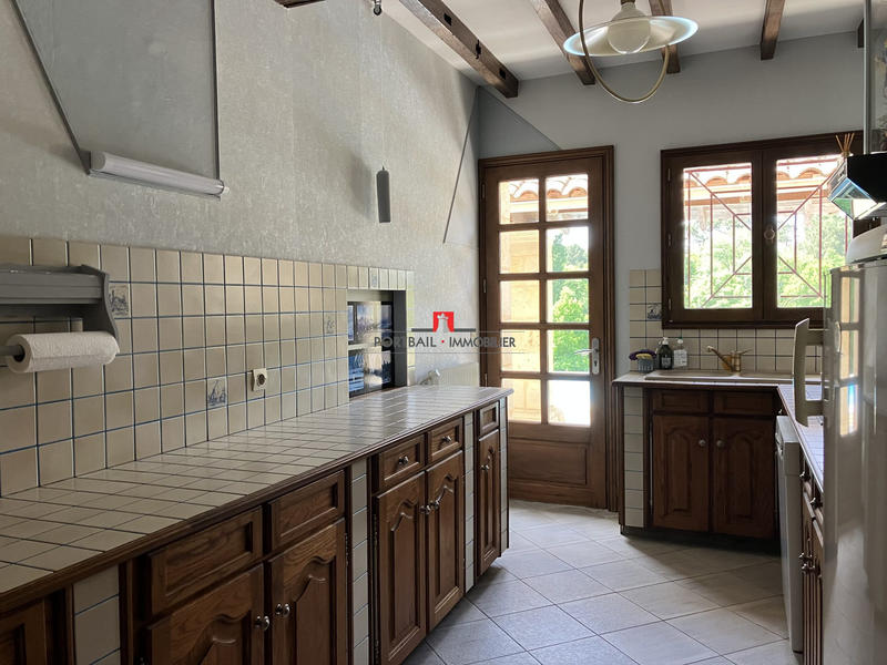 Maison - 228 m² - 6 pièces