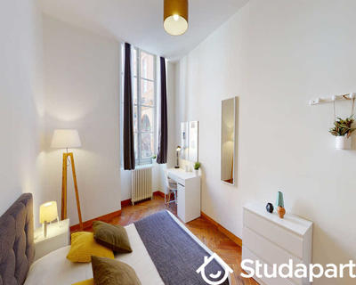 Chambre - 120 m² - 1 pièce