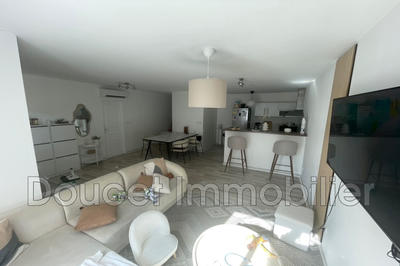 Villa - 168 m² - 8 pièces