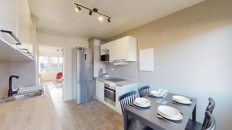 Appartement - 82 m² - 5 pièces