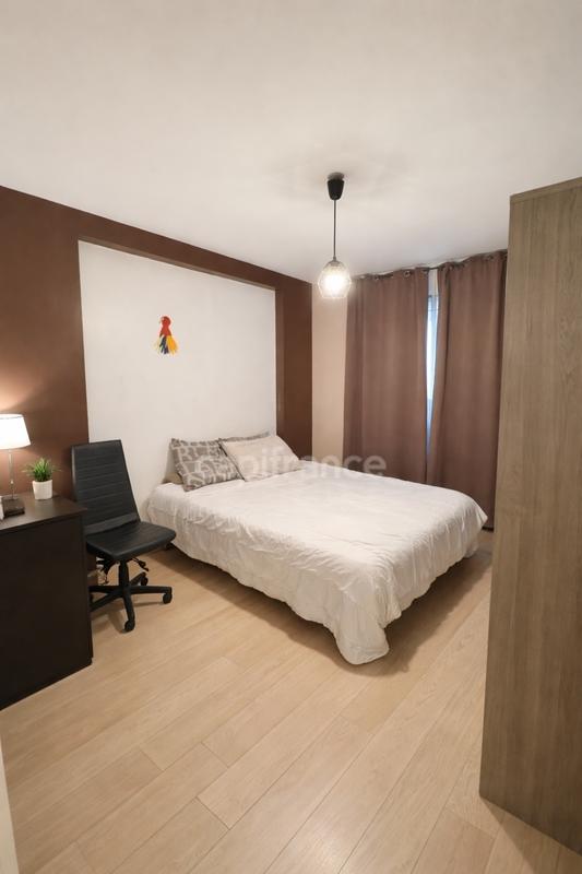 Appartement - 103 m² - 5 pièces