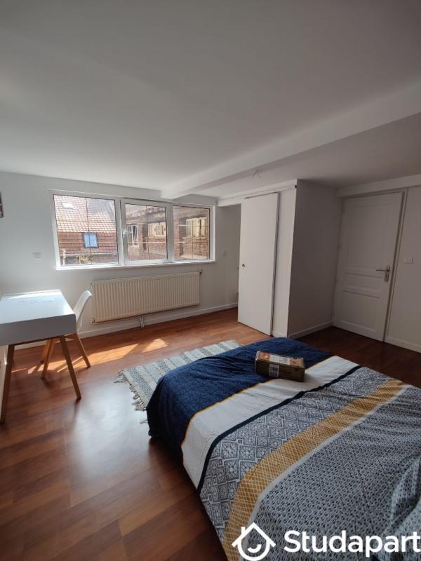 Chambre - 13 m² - 1 pièce