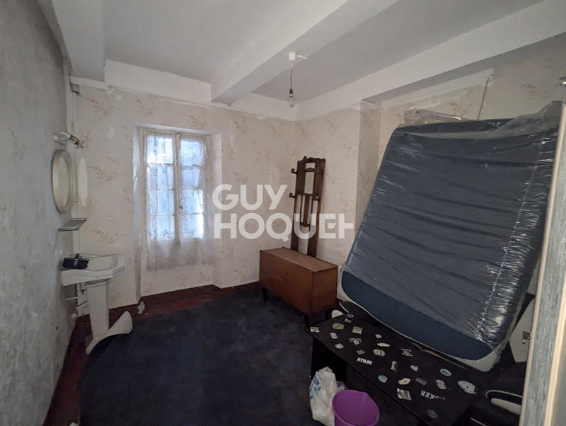 Maison - 180 m² - 6 pièces