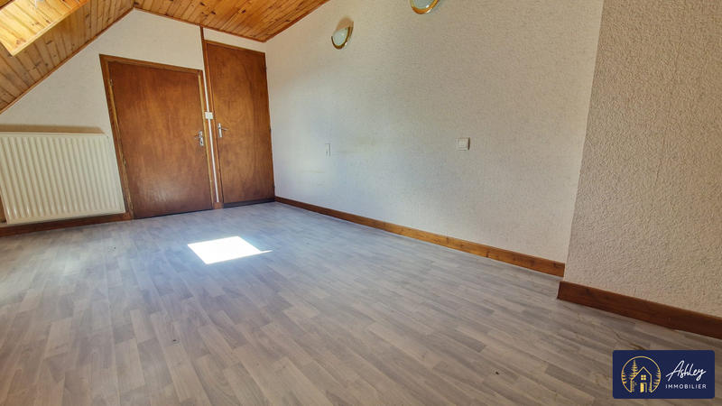 Maison - 96 m² - 5 pièces