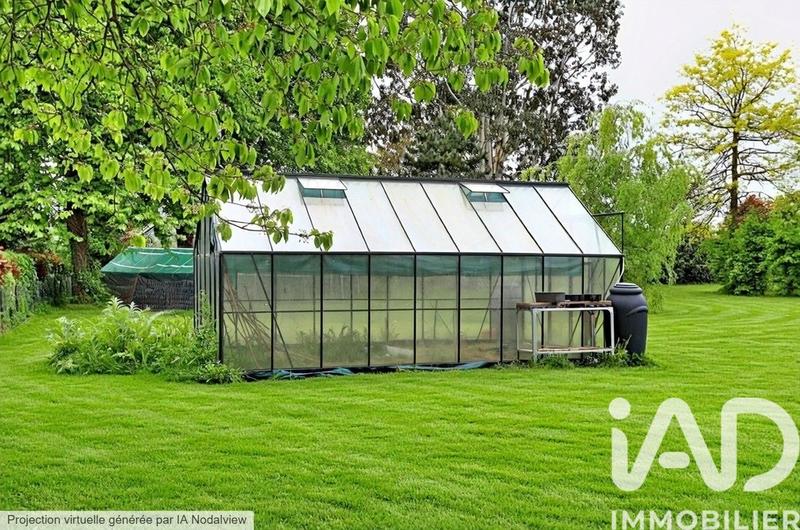 Maison - 237 m² - 8 pièces