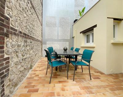 Maison - 92 m² - 6 pièces