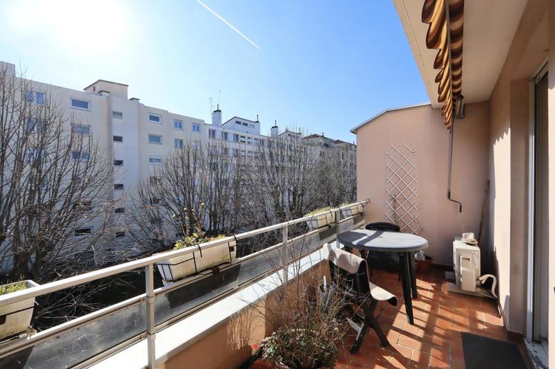 Appartement ancien - 108 m² - 5 pièces