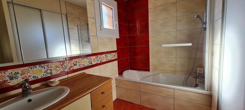 Maison - 200 m² - 10 pièces